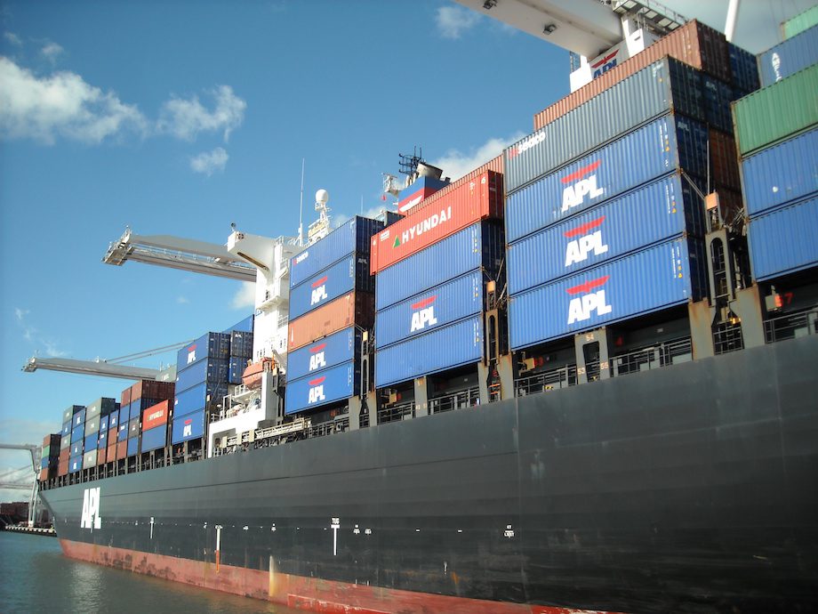 K Line Sues APL Logistics Over False Bankruptcy Rumors