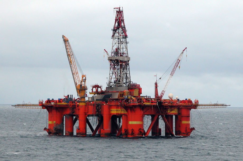 Billionaire’s Bargain Reveals Risks for Offshore Oil Creditors