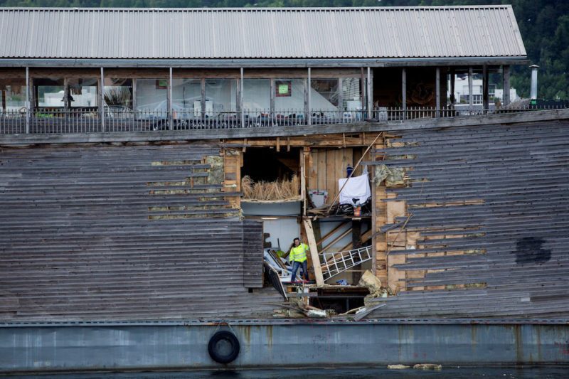A crew member inspects damages on the hull of a full-size replica of the Ark of Noah after it crashed into a moored coast guard vessel in Oslo harbour, Norway June 10, 2016. NTB Scanpix/Hkon Mosvold Larsen/ via REUTERS ATTENTION EDITORS - THIS IMAGE WAS PROVIDED BY A THIRD PARTY. FOR EDITORIAL USE ONLY. NORWAY OUT. NO COMMERCIAL OR EDITORIAL SALES IN NORWAY.