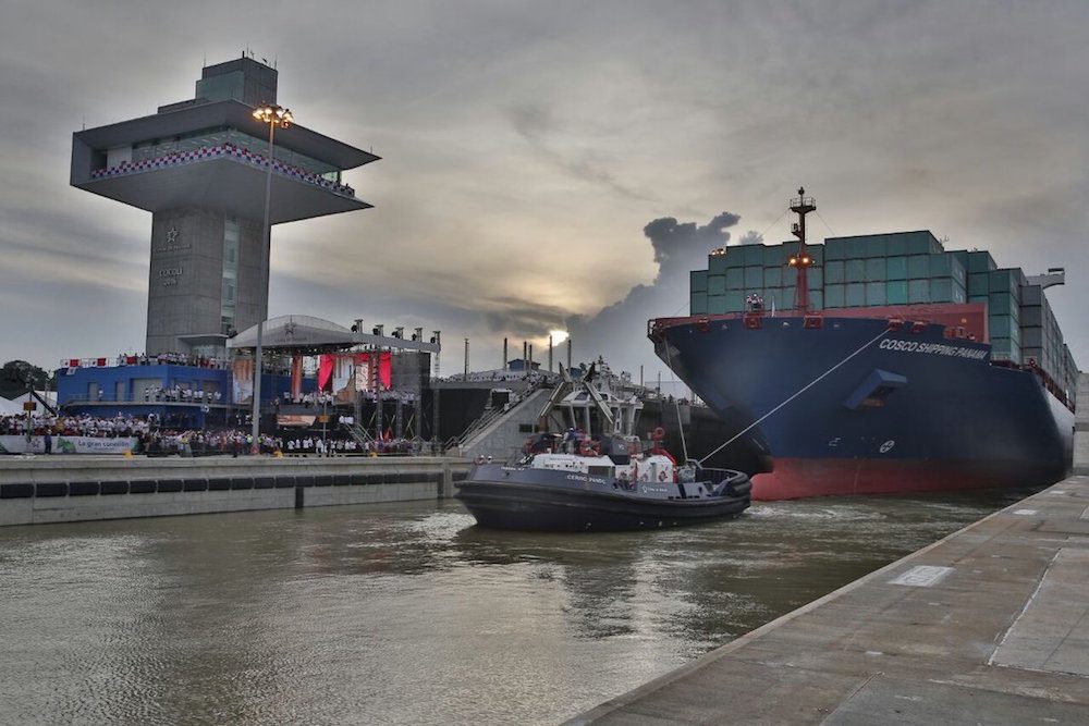 Ship Photos of the Day – Inaugural Transit of the Panama Canal Expansion