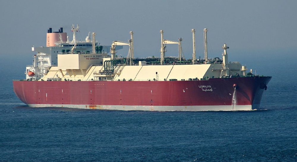 Three Injured After ‘Hard Contact’ with LNG Carrier Off Milford Haven