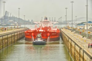 Suezmax Aegean Unity new panama canal locks