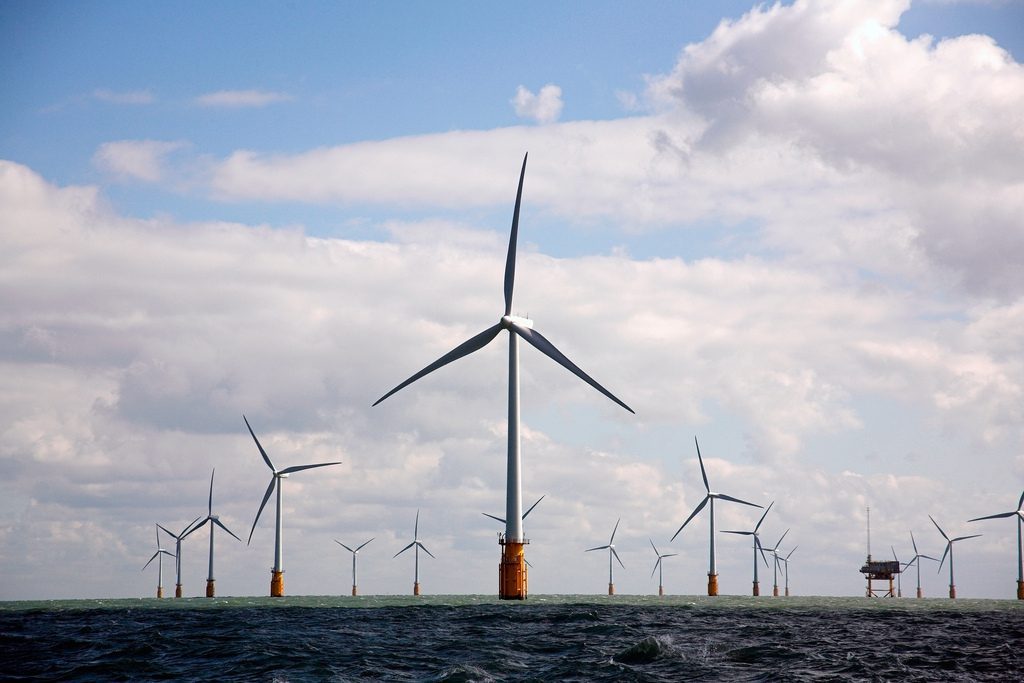 Offshore Wind Tries to Lift Rig Builders Past Oil’s Downturn
