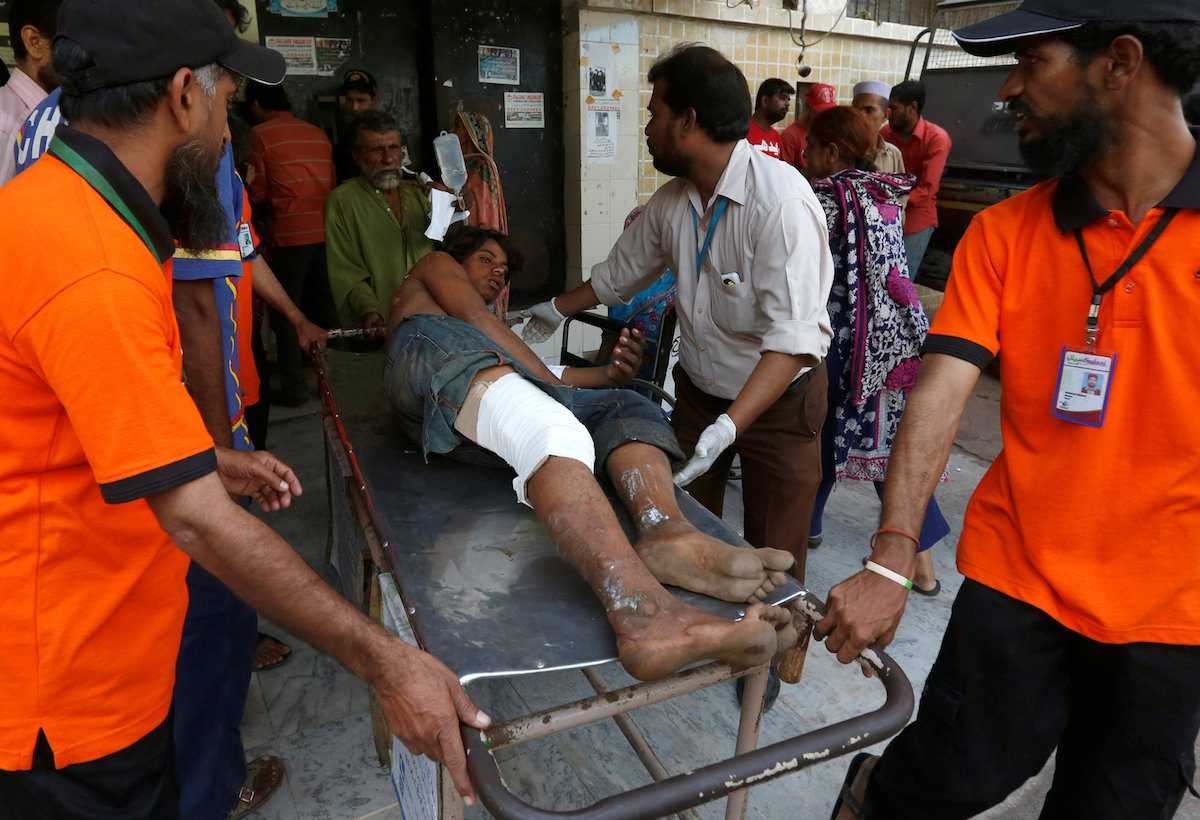 12 Dead, Scores Injured in Huge Blast at Pakistani Shipbreaking Yard