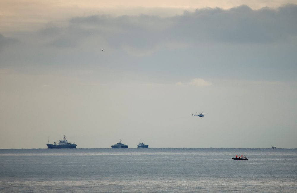 Suspecting Pilot or Technical Error, Russia Hunts for Crashed Jet’s Black Boxes in Black Sea