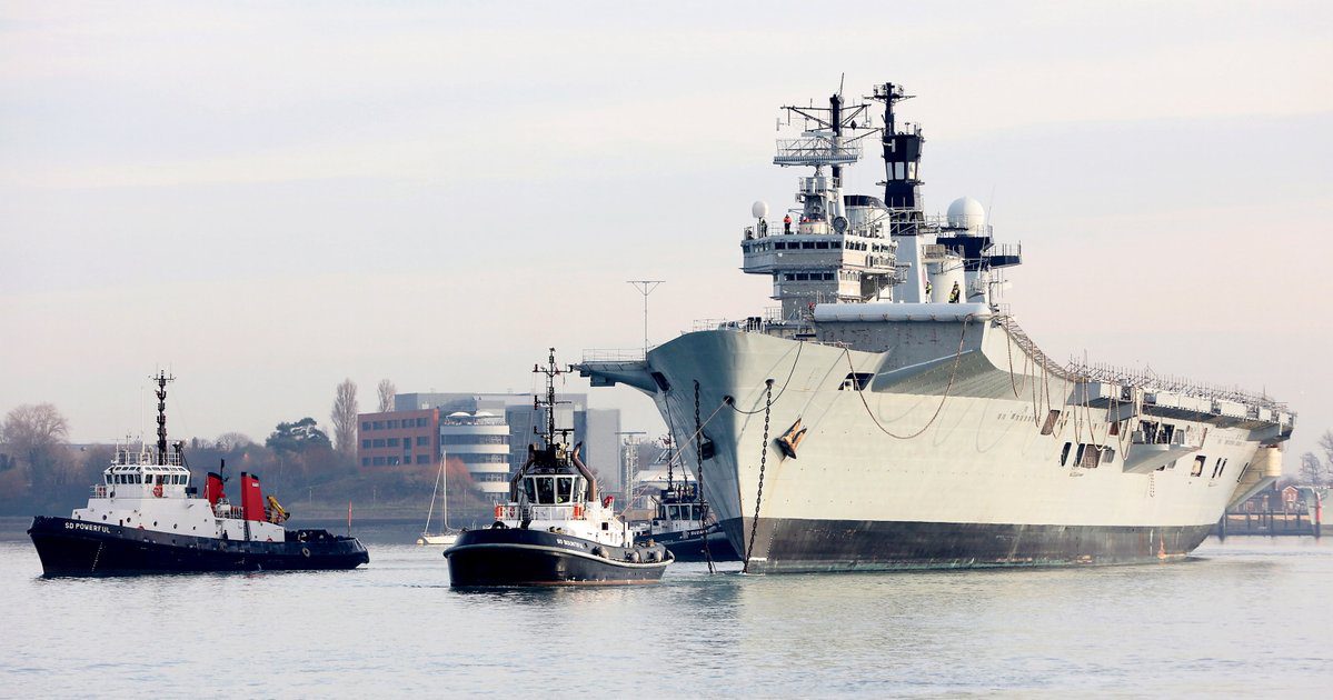 Former HMS Illustrious Sets Sail for Turkish Ship Breaker