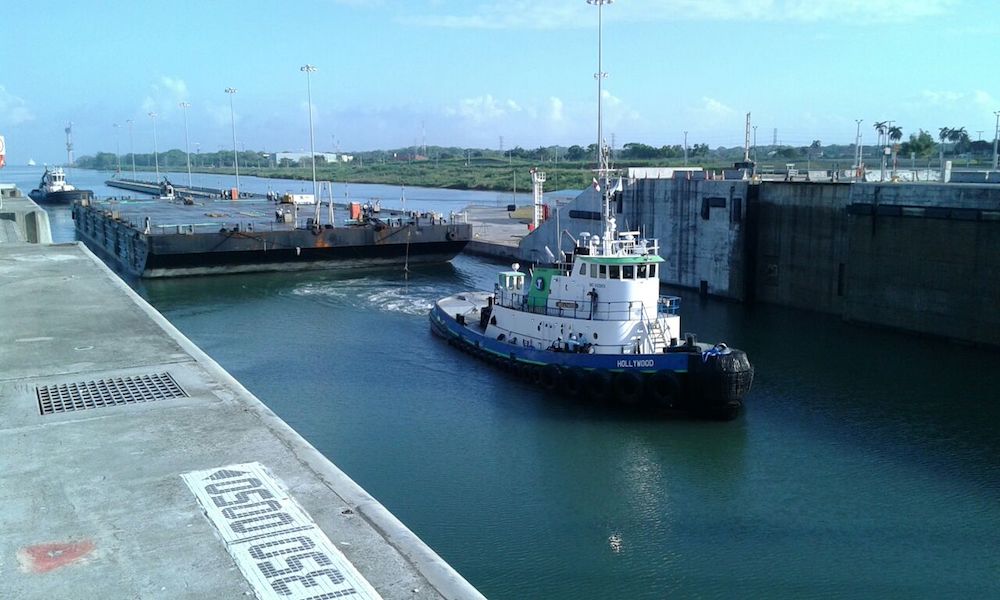 Ship Photos of the Day – First Tug and Barge Through Panama Canal’s Larger Locks