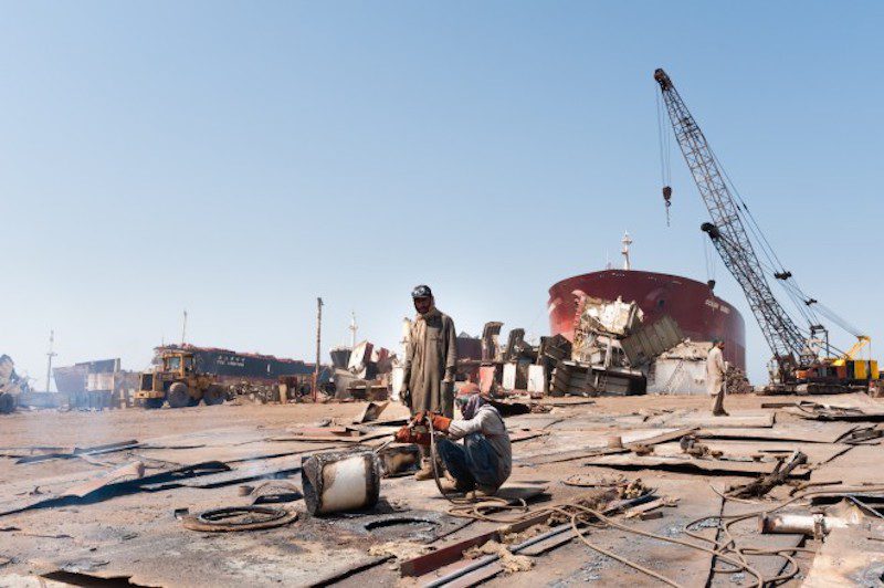 Accidents Prompt Pakistani to Halt Ship Breaking at Gadani Yards