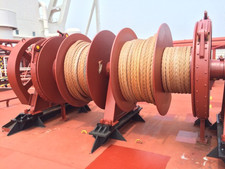 Dyneema Mooring Ropes Showcase Minimal Wear After Six Years