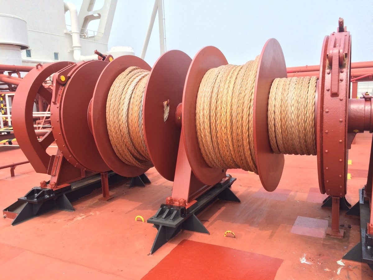 Mooring ropes with Dyneema® show minimal wear after six years in service on VLCC