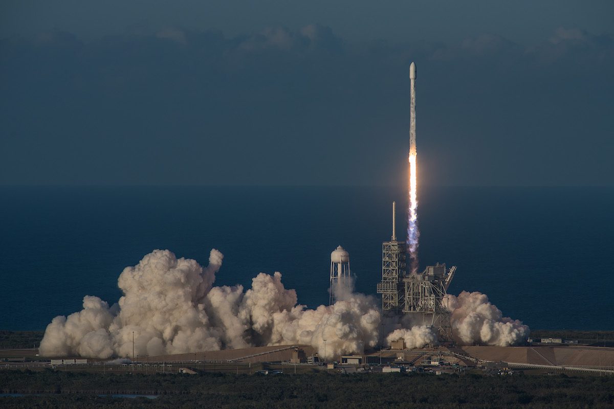 SpaceX Rocket Launches Inmarsat High-Speed Communications Satellite into Orbit