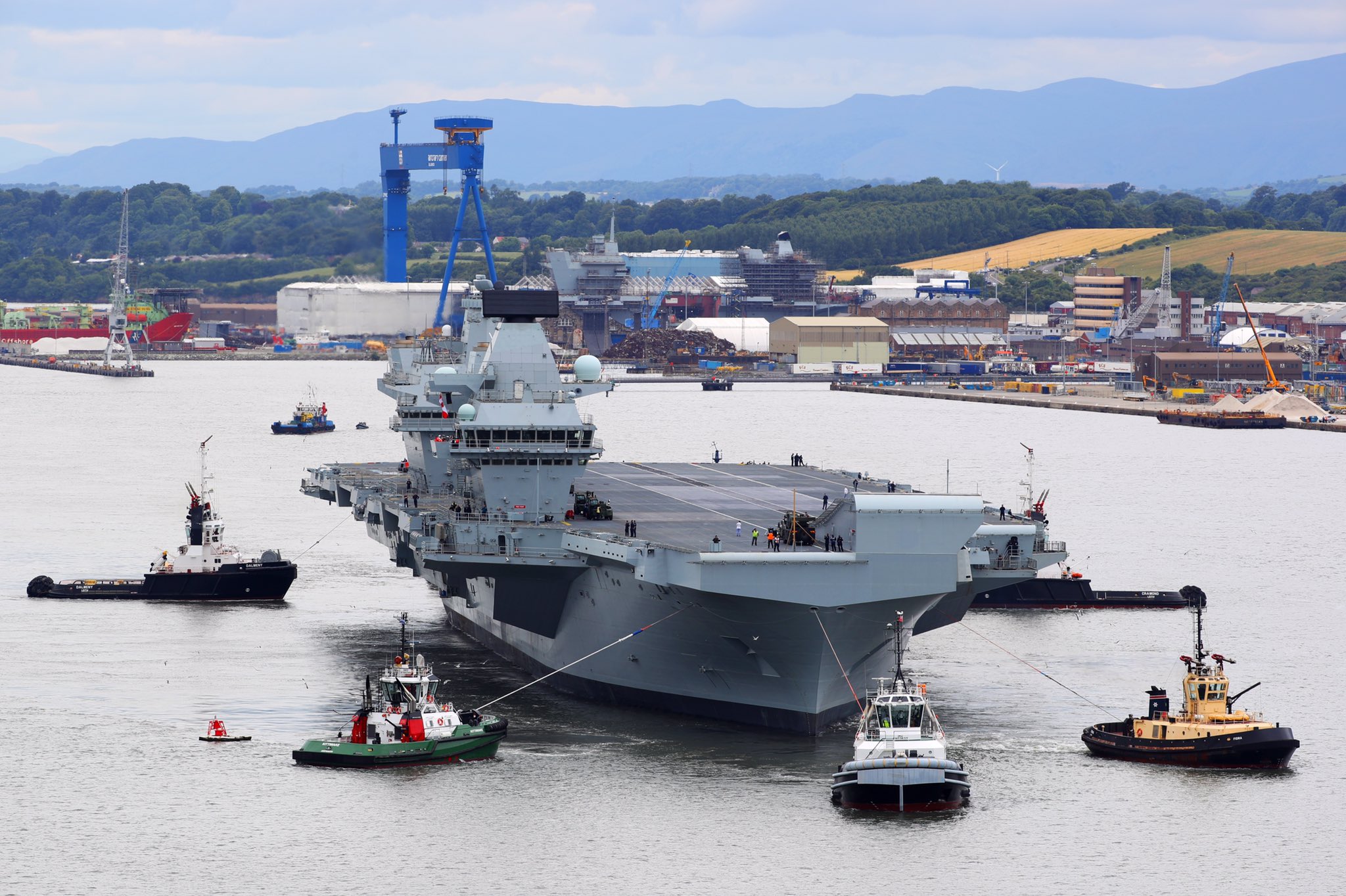 UK’s Biggest Warship HMS Queen Elizabeth Sets Sail for First Time