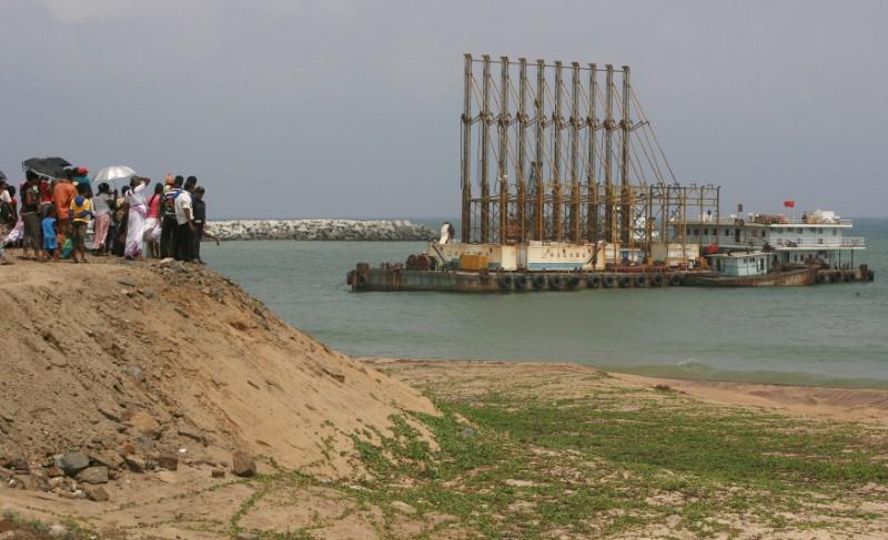 Sri Lanka Signs $1.1 Billion China Port Deal