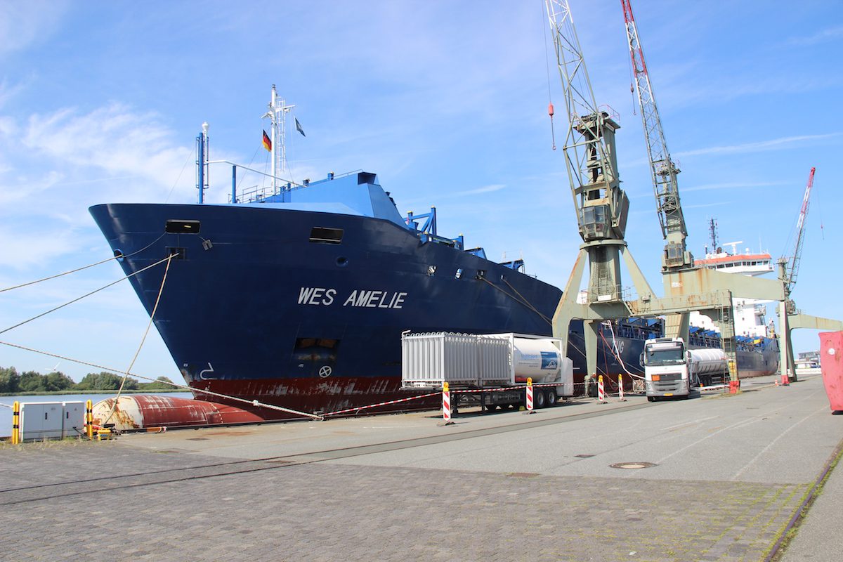 2011-Built Containership Undergoes LNG Fuel Conversion in Germany