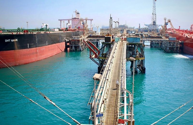 Supertankers filling at Al Barah Oil Terminal (ABOT), Iraq