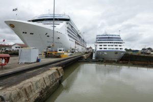 panama canal cruise ship