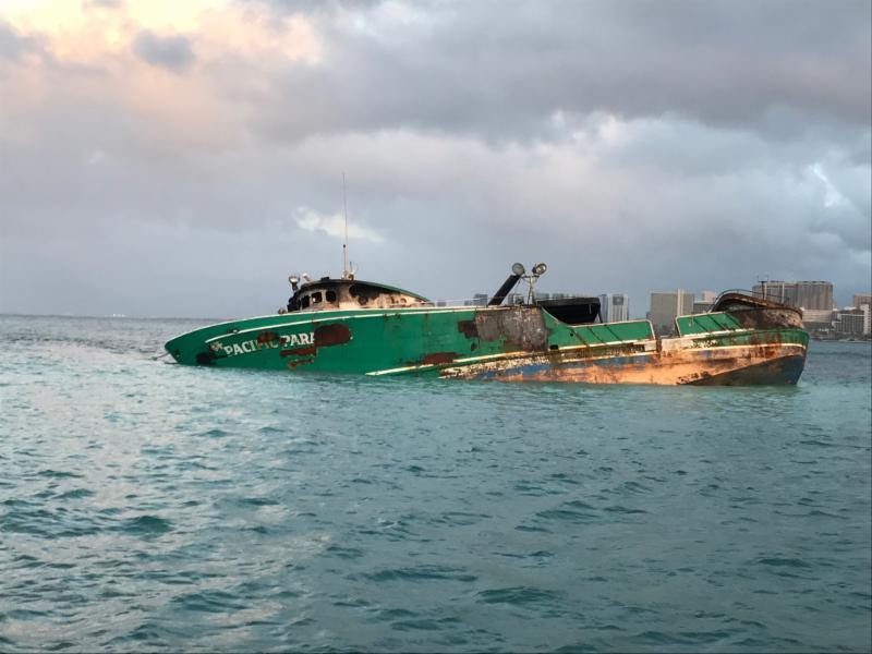 Foss Hired to Remove Grounded Fishing Vessel Off Waikiki