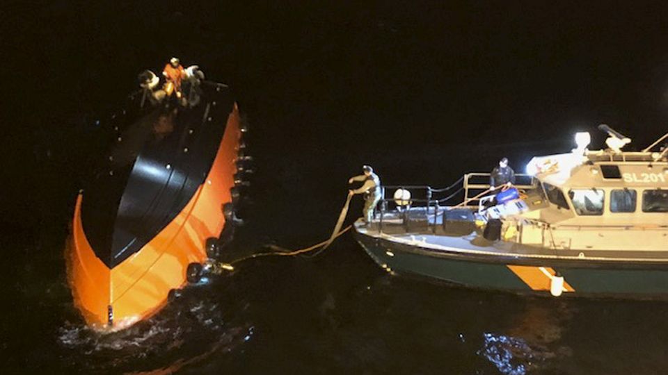 Finnish pilot boat overturns