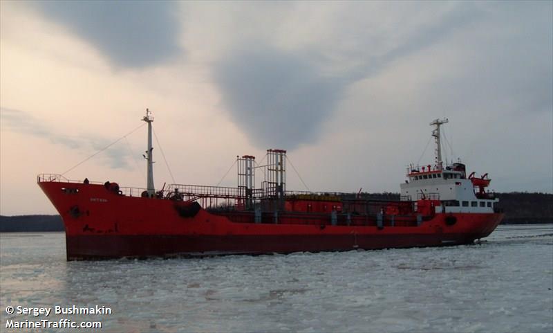 Russian Tankers Going Dark Raises Flags on Sanctions Evasion