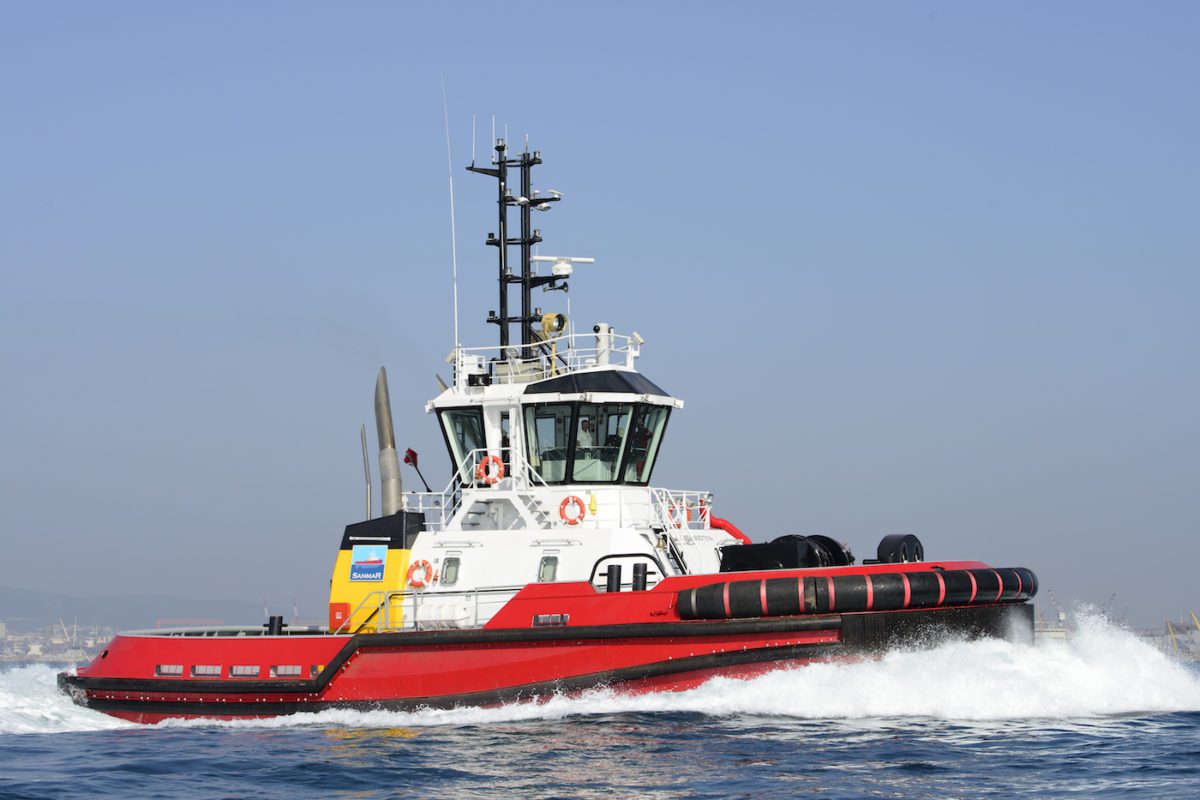 A new RAmparts 2400-SXH Tug with CAT’s advanced variable drive system