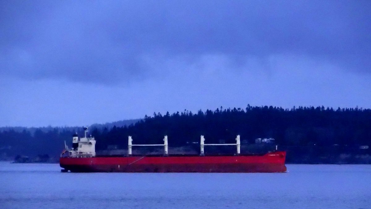 Bulk Carrier Towed to Seattle After Main Engine Explosion