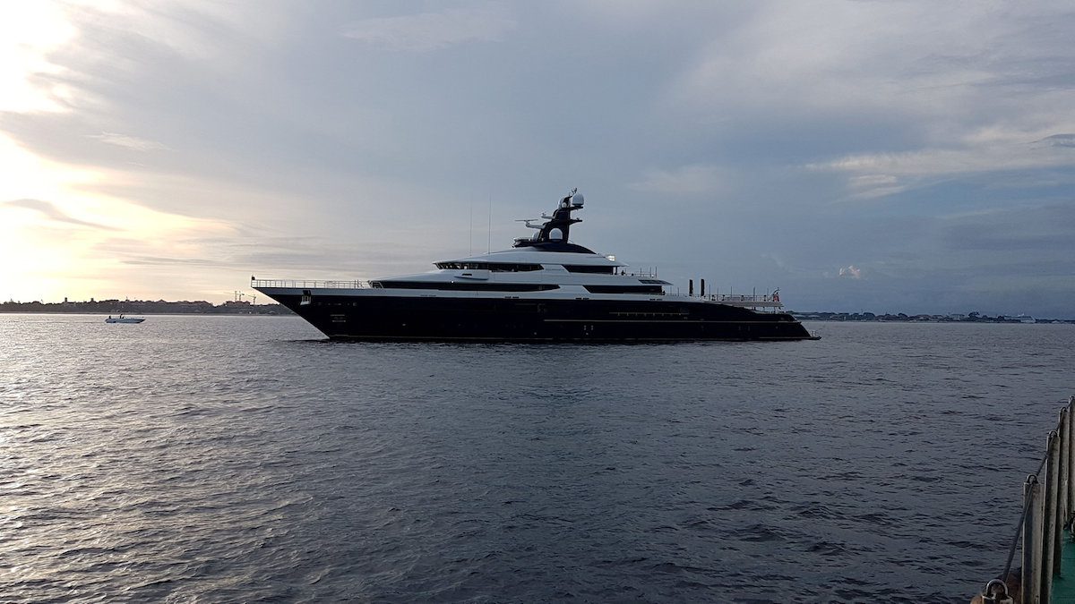 Indonesia Seizes Luxury Yacht, Questions Crew in Malaysian 1MDB Scandal