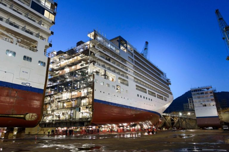 Images: Shipbuilders Lengthen Luxury Cruise Ship by 15-Meters