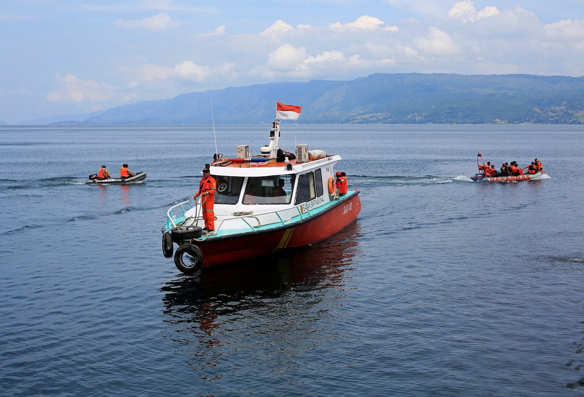 Indonesia Questions Captain After Ferry Sinks in Lake; At Least 192 People Missing