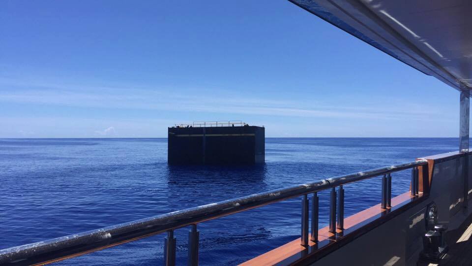 Concerned Sailors Warn of Unlit Drydock Sections Floating Around Bermuda