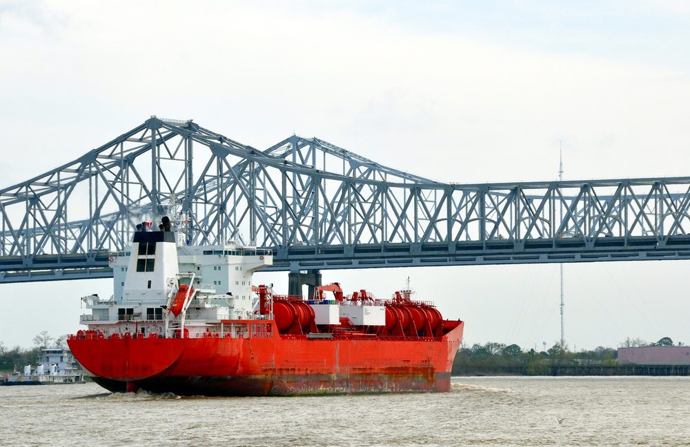 mississippi river shipping