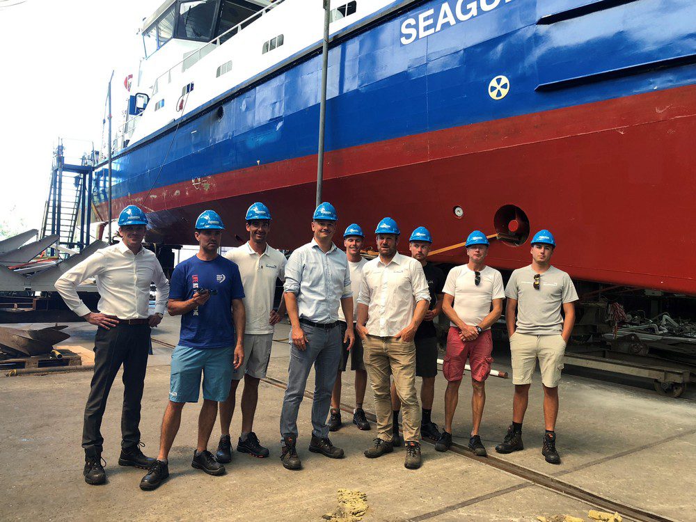 Team AkzoNobel completes Volvo Ocean Race with Damen Workshop Containers