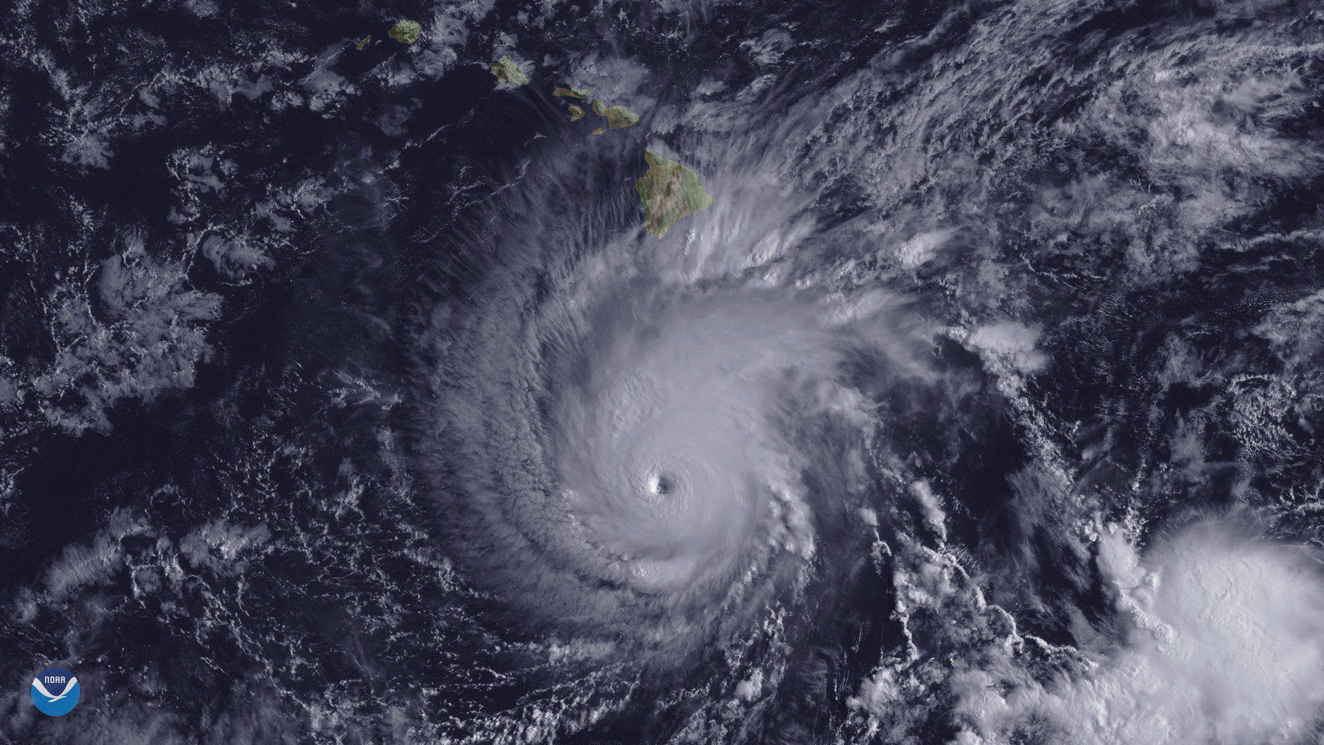 Major Hurricane Lane Barrels Toward Hawaii