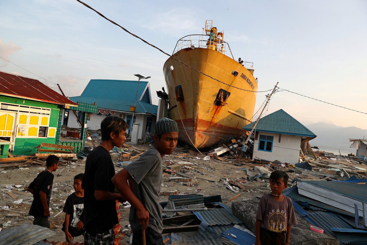 Engineer Recounts How Indonesian Tsunami Beached His 500-Tonne Ship