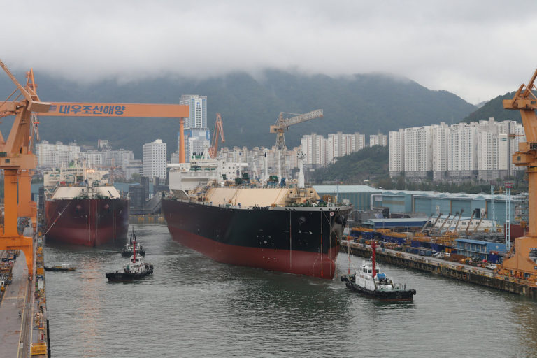 South Korean Shipbuilders' Lock on LNG Tanker Market Could Last for Years