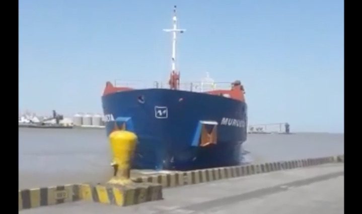 Incident Video: Cargo Ship Crashes Into Pier in Barranquilla, Colombia
