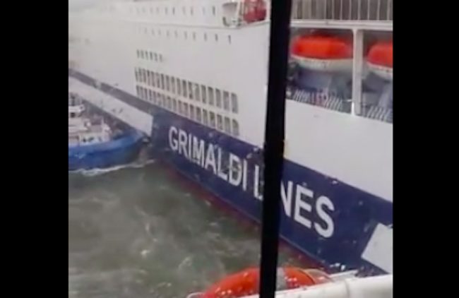 Incident Video: Two Ferries Collide in Olbia, Italy