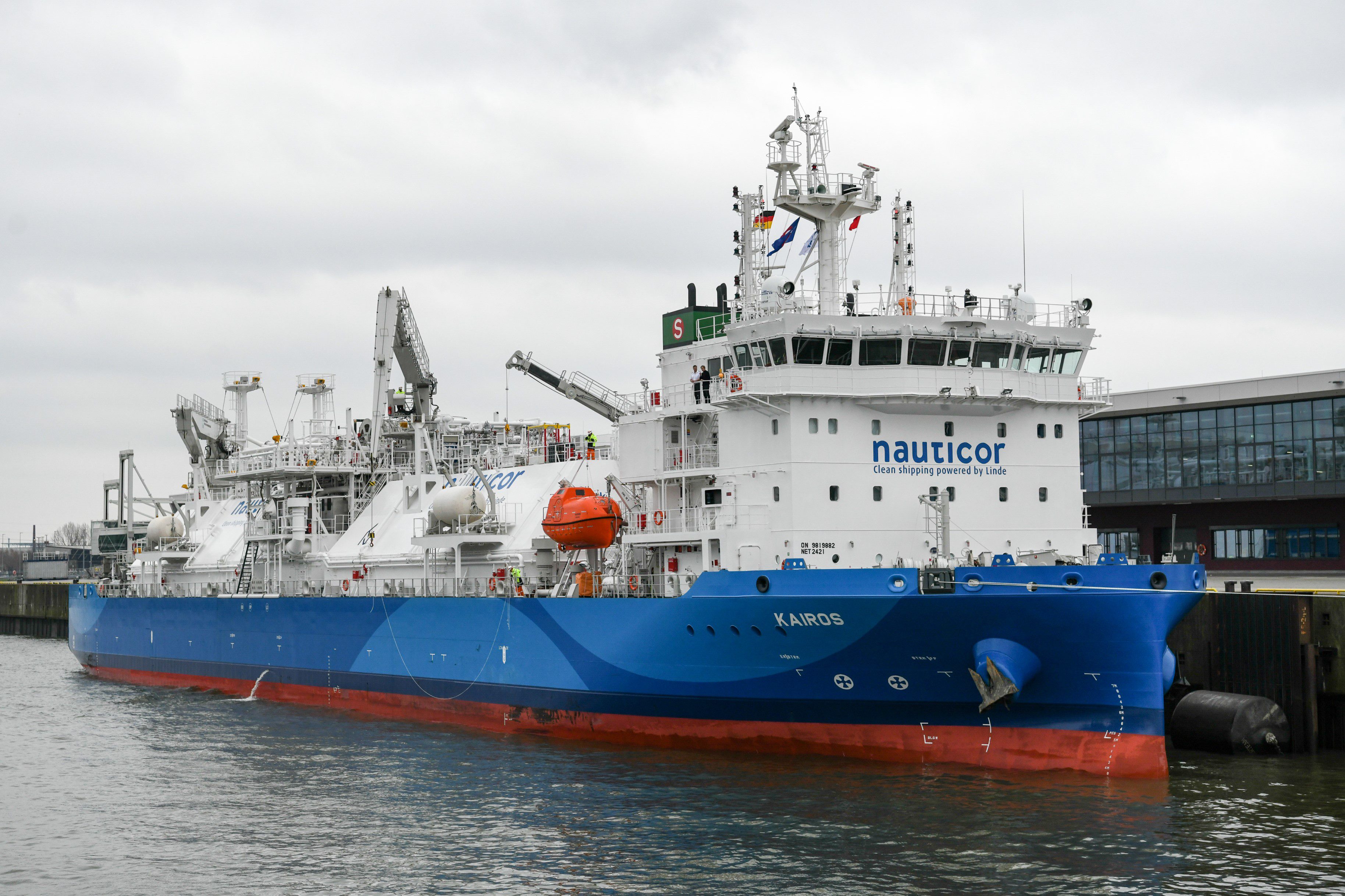 kairos world's largest LNG bunkering vessel