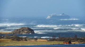 Viking Sky in distress