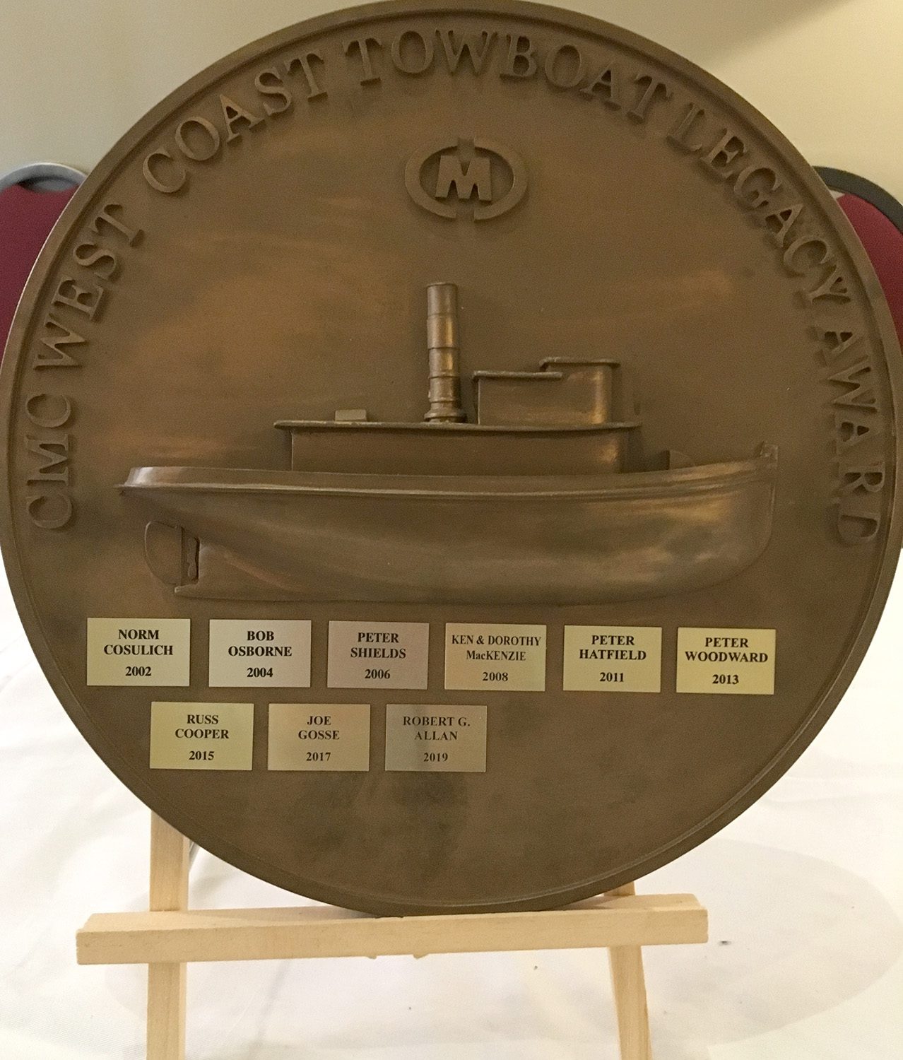 Robert G. Allan presented with CMC Legacy Award at the 23rd BC Tugboat Conference