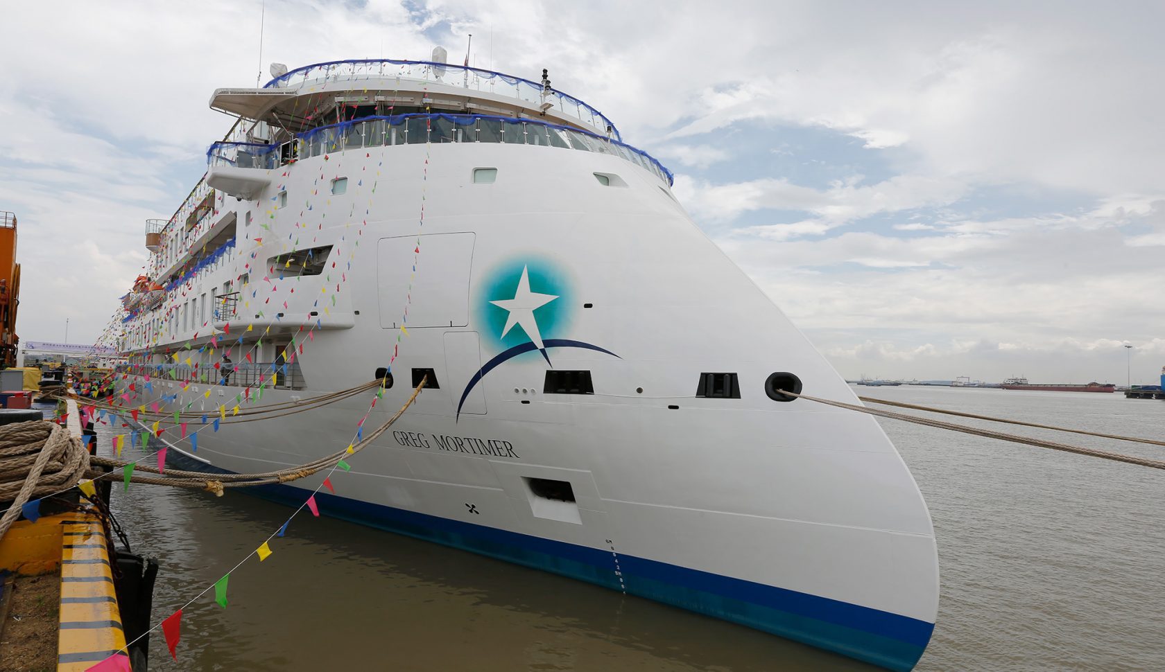 SunStone Takes Delivery of First Expedition Cruise Ship Built in China