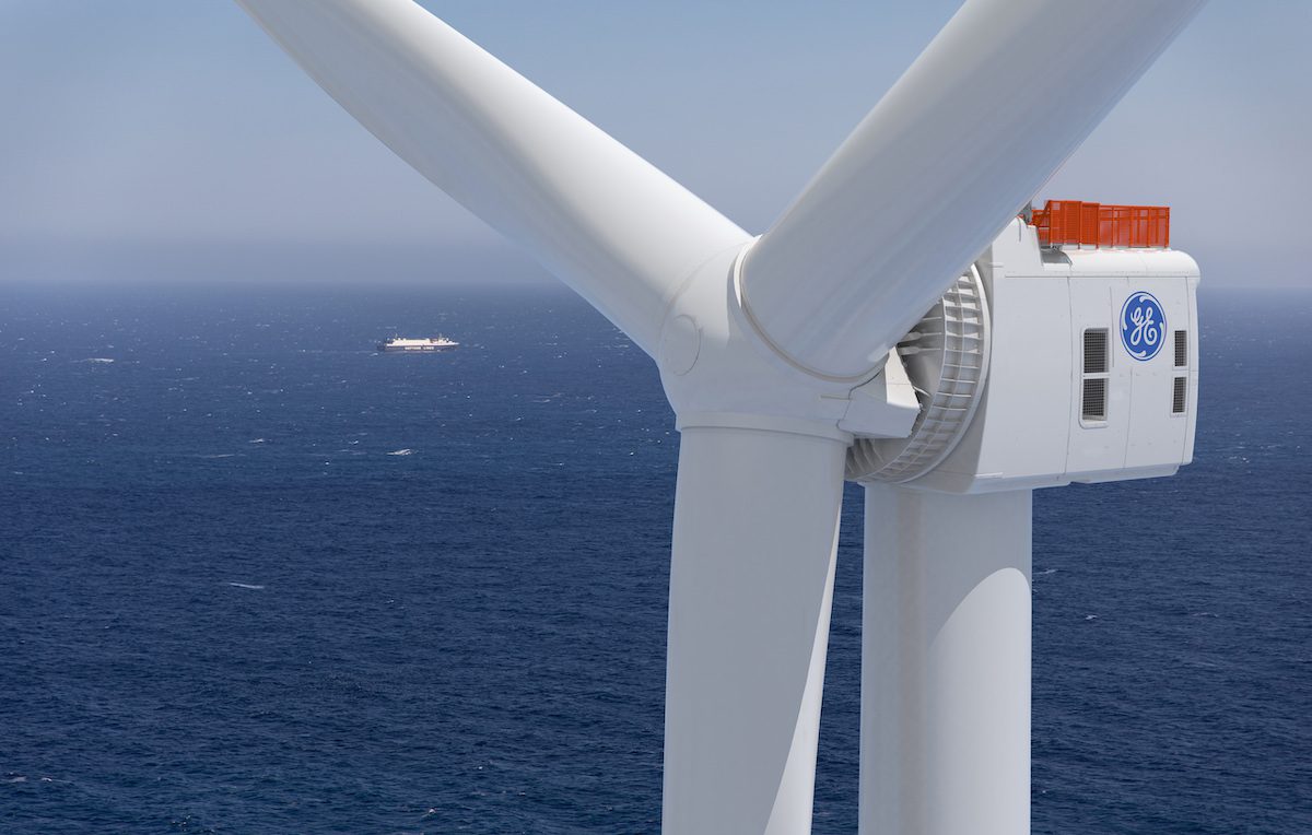 world-s-largest-16mw-offshore-wind-turbine-rolls-off-production-line-cgtn