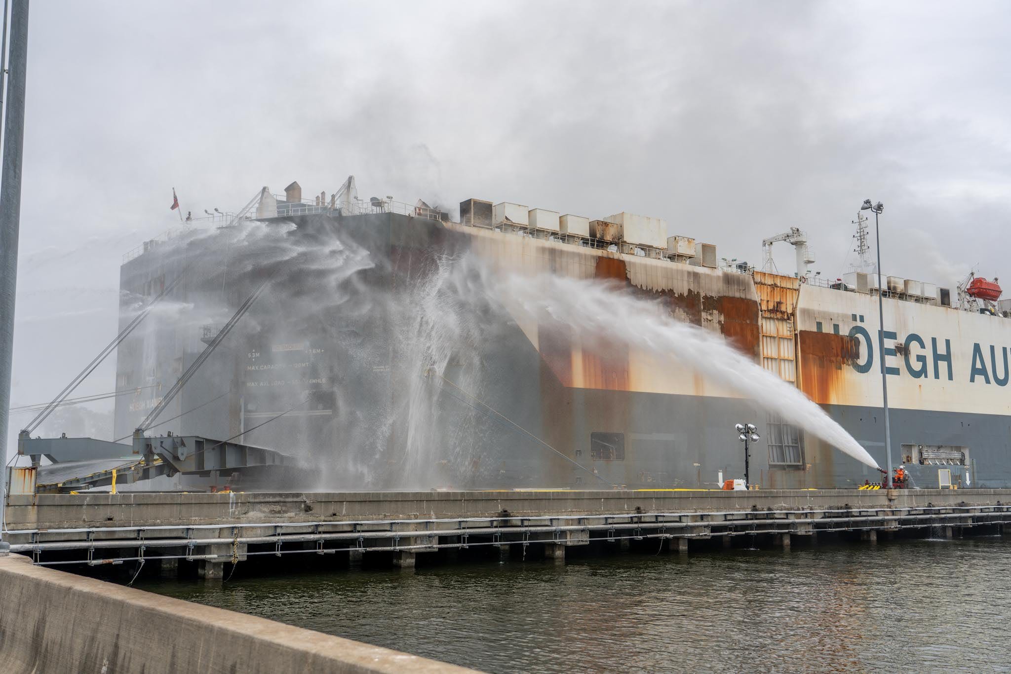 Video Shows Explosion on Höegh Car Carrier in Jacksonville