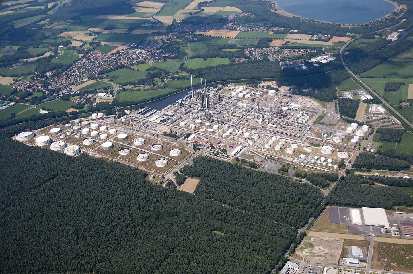 BP as well as Orsted Team Up on Green Hydrogen Project in Germany