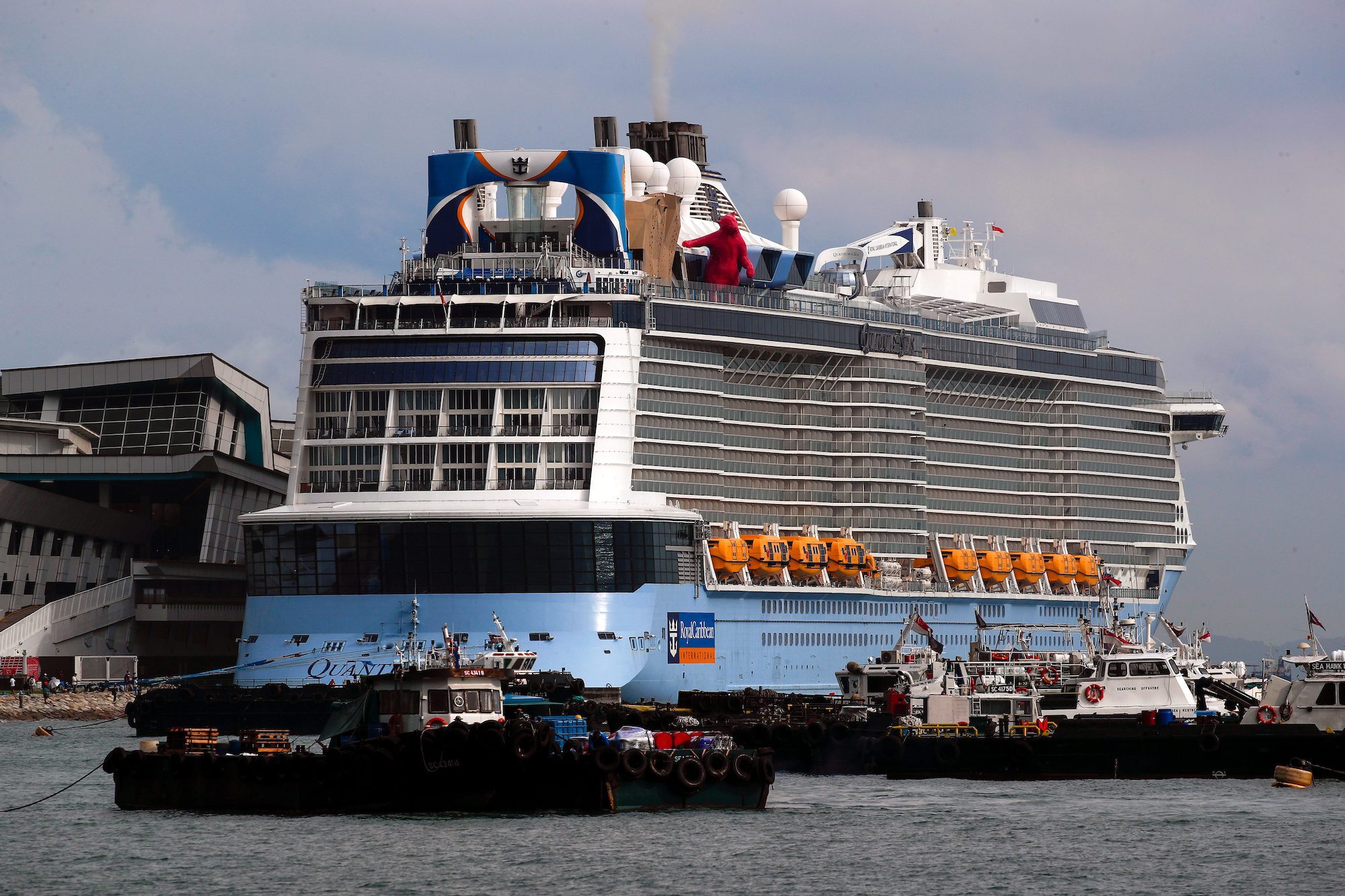 Royal Caribbean’s Quarterly Loss Cruises Past $1 Billion