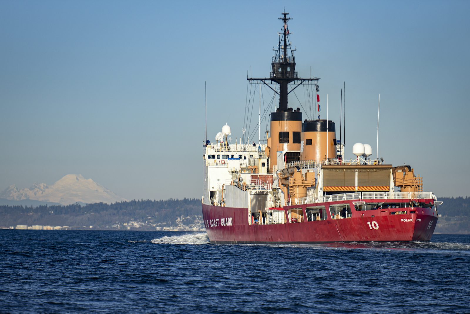 The United States’ Only Heavy Icebreaker Heads North to the Arctic