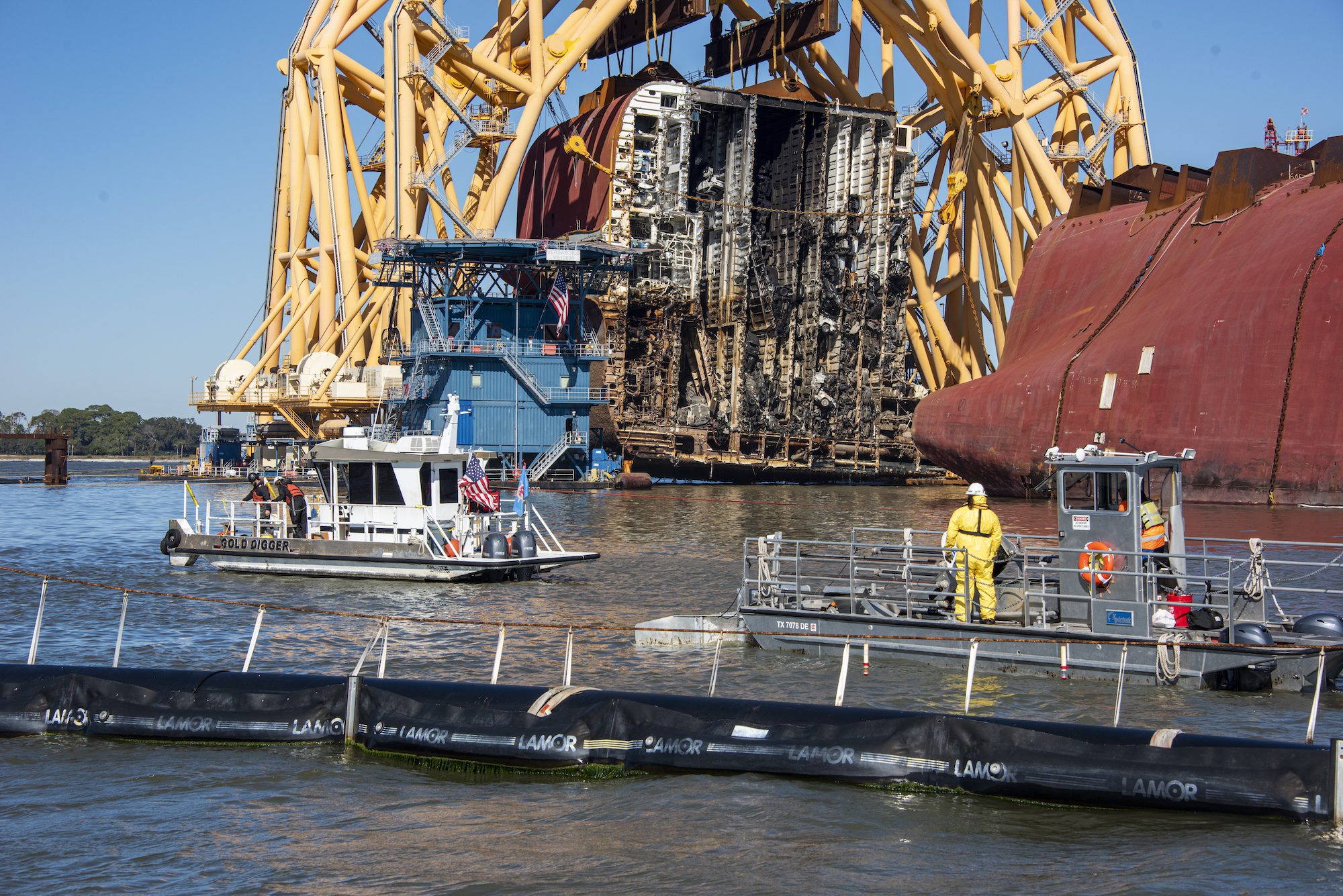 Second Section Removed in Golden Ray Wreck Removal
