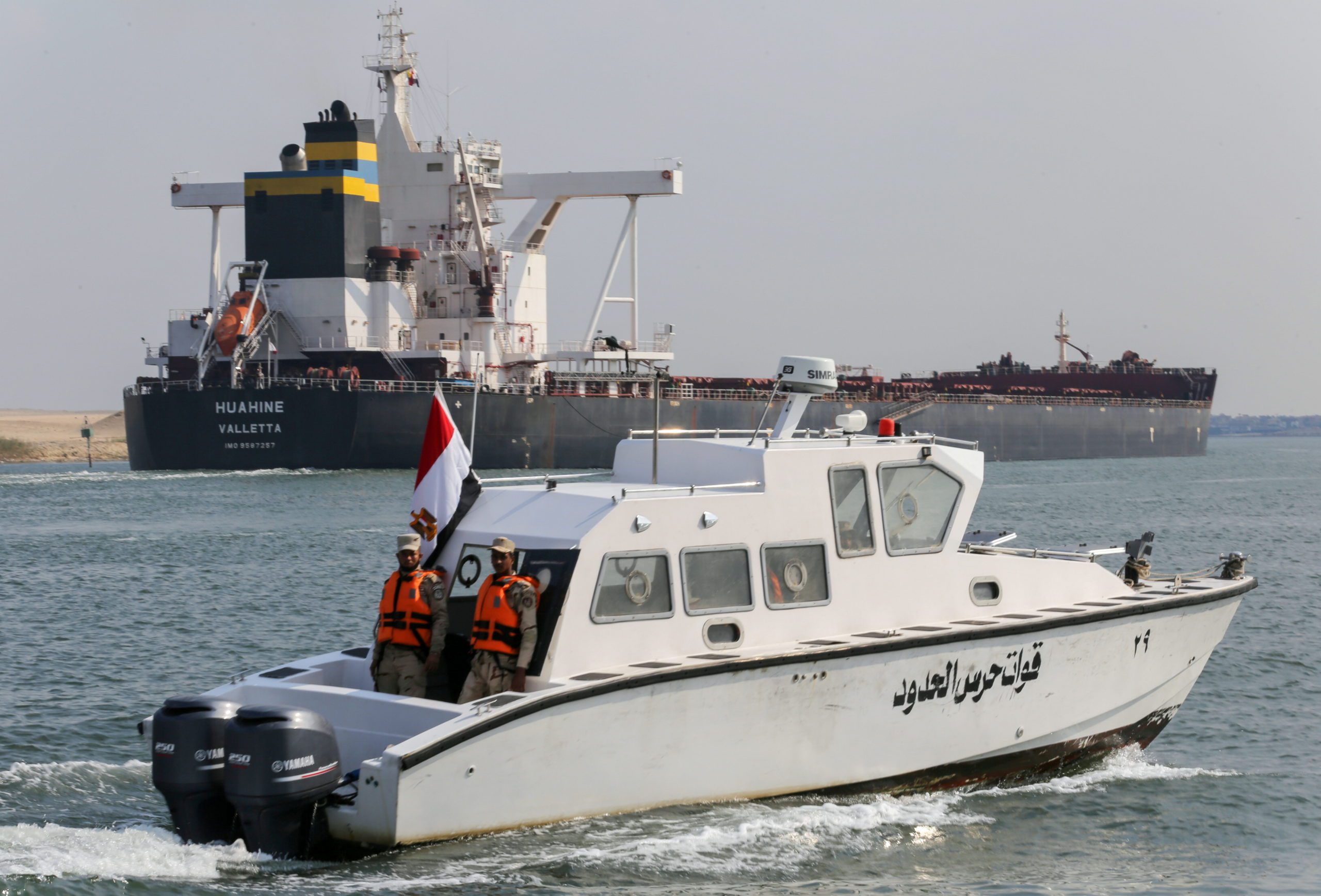 Suez Canal Traffic Briefly Stopped as Oil Tanker Loses Power