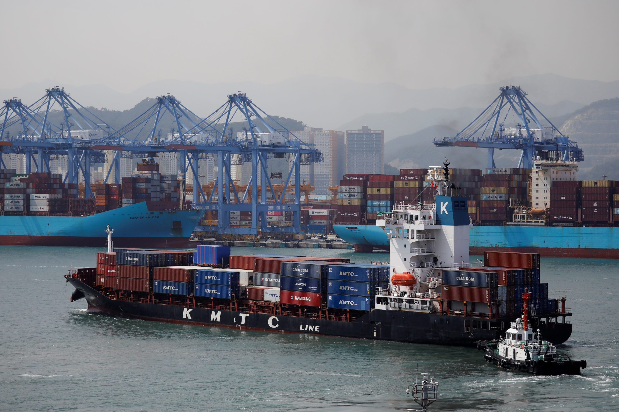 kmtc container ship Pusan Newport Terminal in Busan