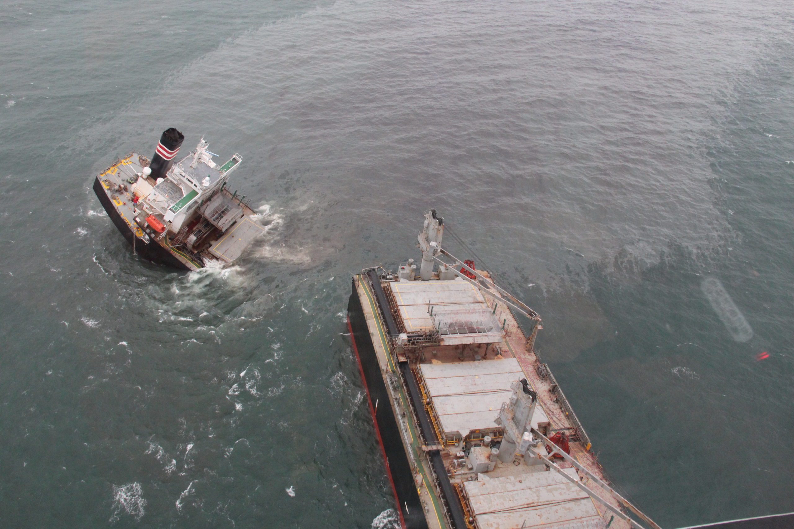 Oil Spills from Wrecked Wood Chip Carrier Crimson Polaris in Japan -Photos