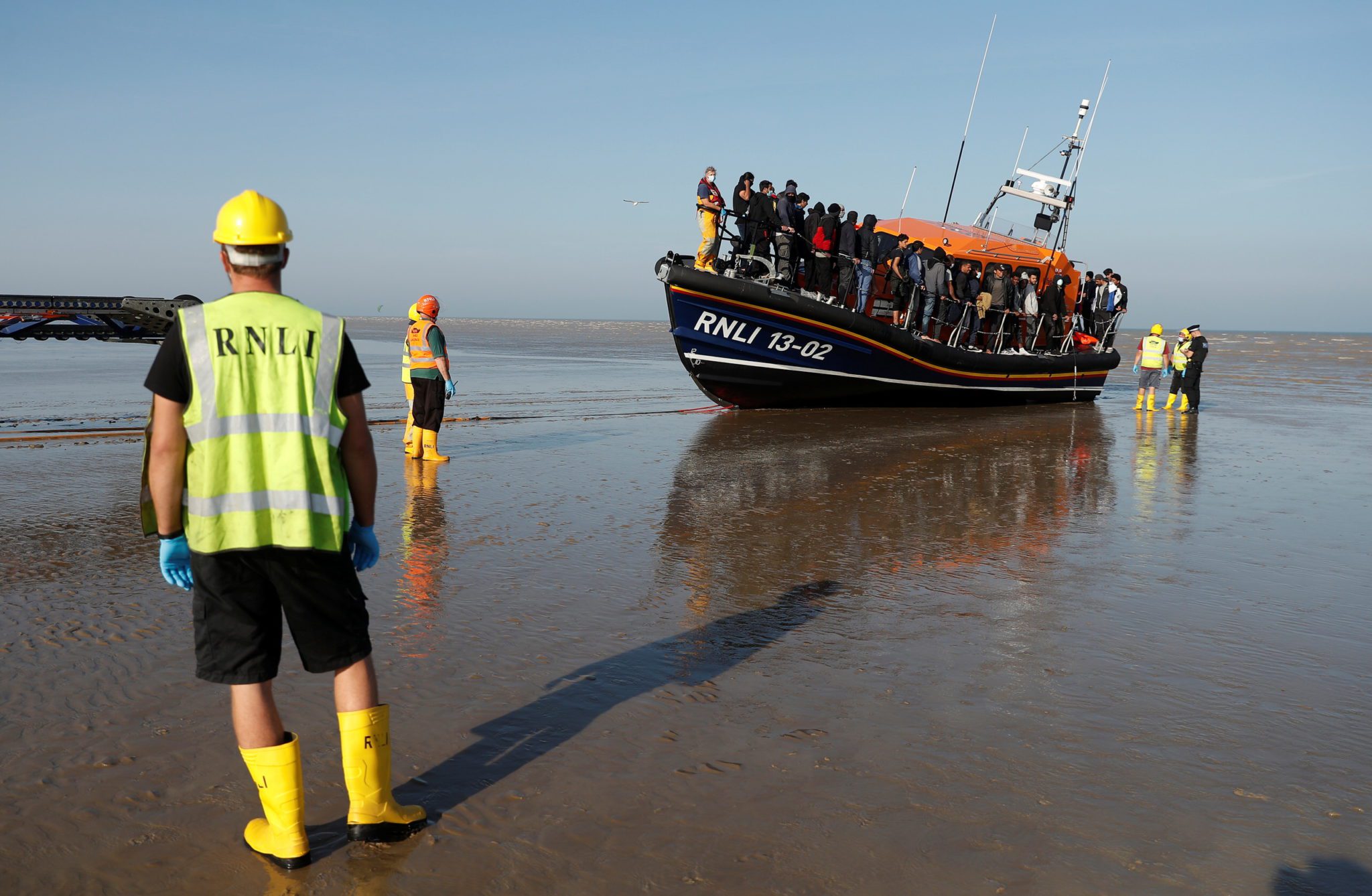 English Channel Migrants Are Still Crossing In Record Numbers